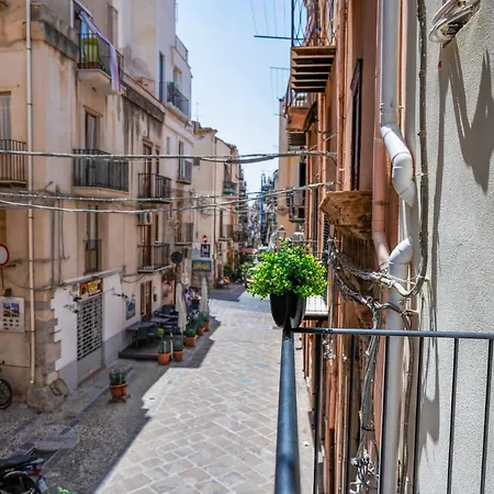 Incao Giudecca House Cefalù