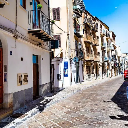 Incao Giudecca House Cefalù